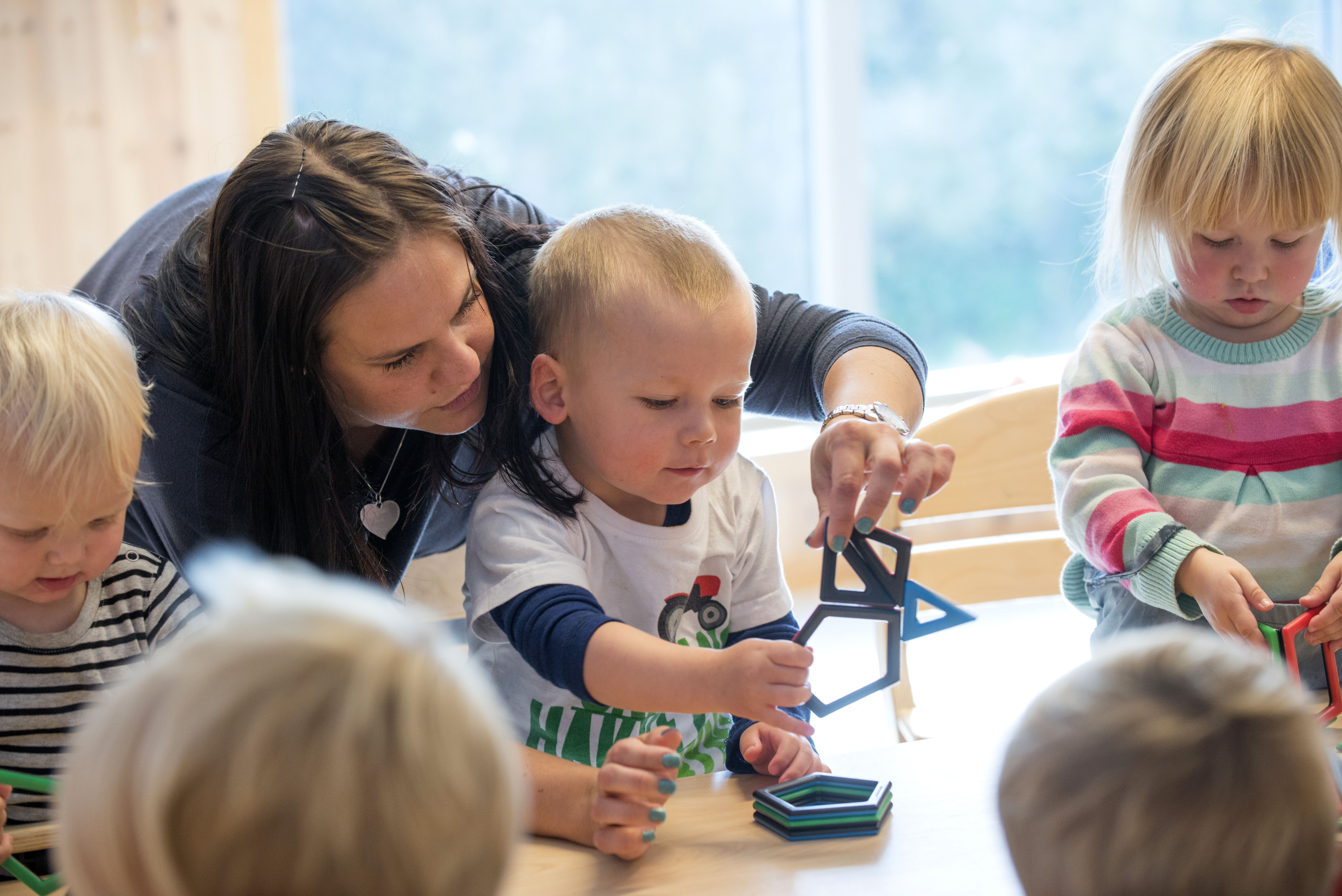 Høring: Regjeringen Vil Gi Alle Barnehager Plikt Til å Vurdere Barnas ...